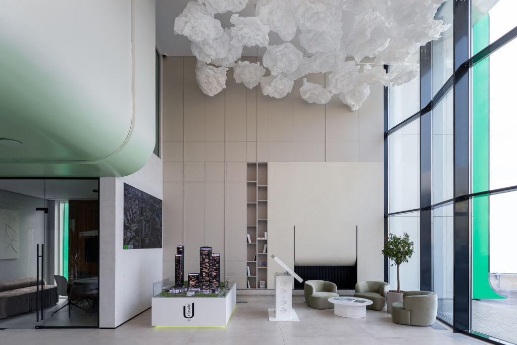 Апсайд Тауэрс.jpg